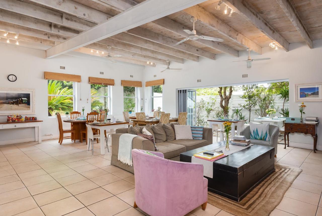 61 On Camps Bay Bed & Breakfast Cape Town Eksteriør bilde