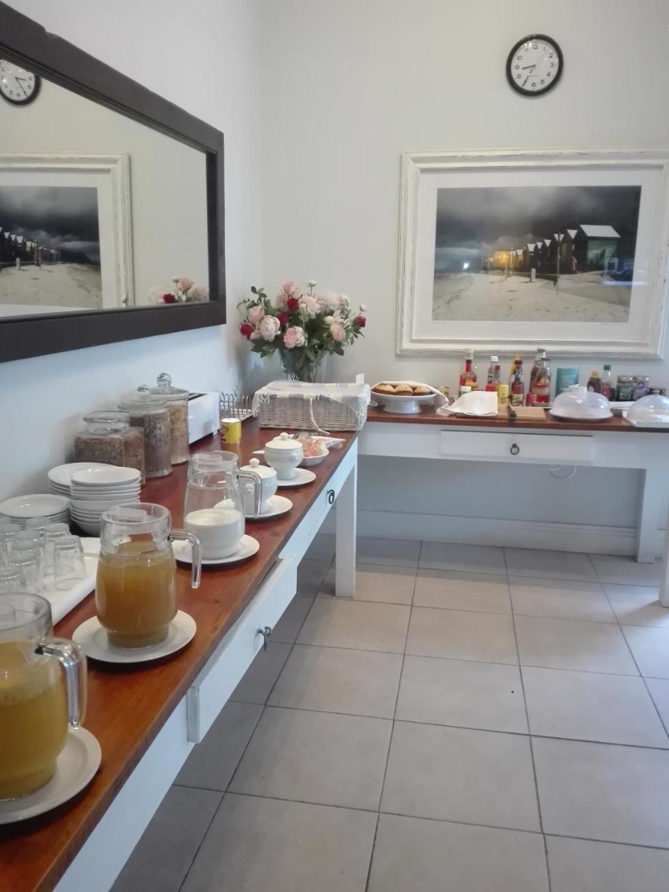 61 On Camps Bay Bed & Breakfast Cape Town Eksteriør bilde